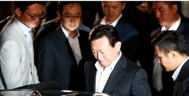 Chủ tịch Tập đoàn Lotte thoát lệnh bắt giữ