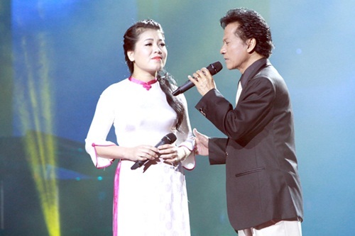 Anh Thơ nói gì khi chuyển sang hát nhạc 'sến'