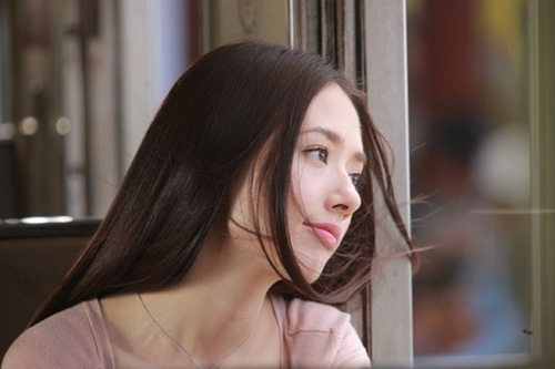Phát hiện bí mật động trời khi xem điện thoại chồng