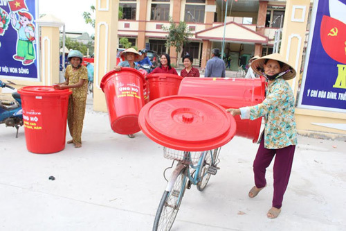 MobiFone chung tay giúp đỡ bà con vùng thiên tai