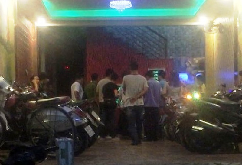 Đâm chết người vì dám...nhìn đểu