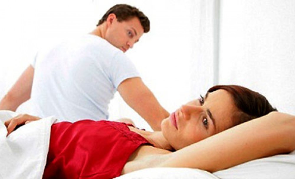 Uống rượu bổ dương, chồng khiến vợ 'bầm dập' khắp người