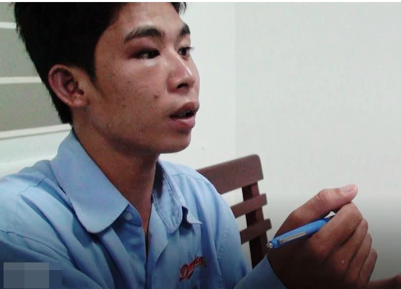 Cùng chú đánh người, cháu bị đâm chết trước cửa nhà