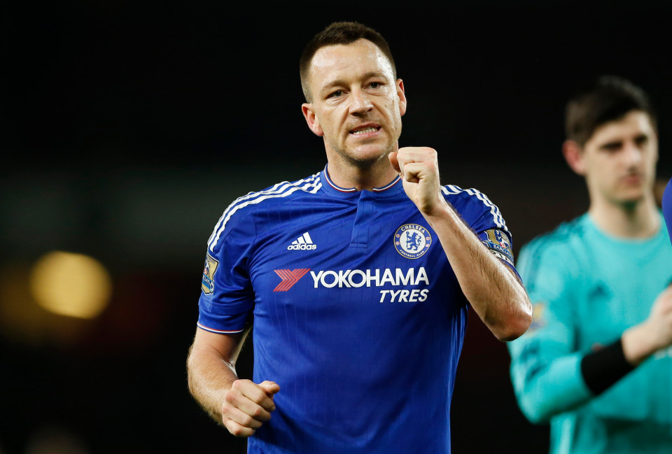 HLV Conte dồn dập đón tin vui