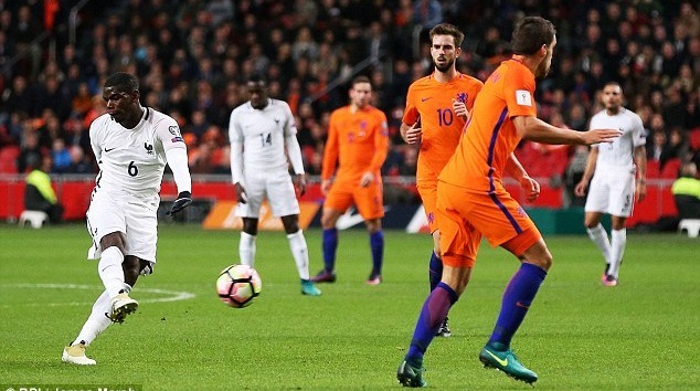 Siêu phẩm của Pogba giúp Pháp dập tắt