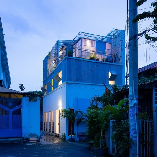 Cận cảnh ngôi nhà cấp 4 rộng 50m² ở Sài Gòn được cải tạo lại khiến báo Mỹ khen hết lời