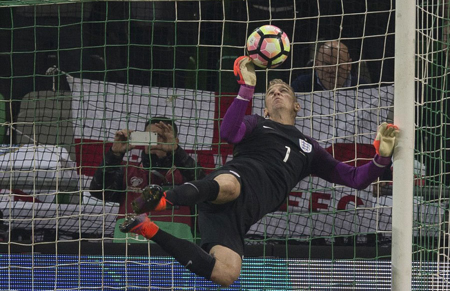 Quay chậm pha cứu thua không tưởng của Joe Hart