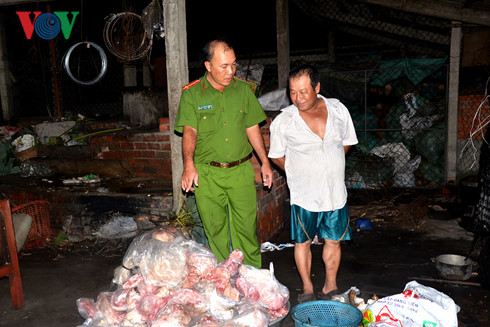 Heo bệnh được “phù phép” thành heo quay đắt khách