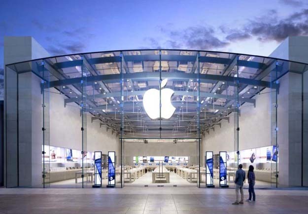 Nhân viên Apple Store bị đuổi việc vì chụp trộm ảnh khách nữ