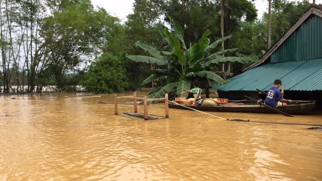 Lũ rút đến đâu, tan hoang đến đấy