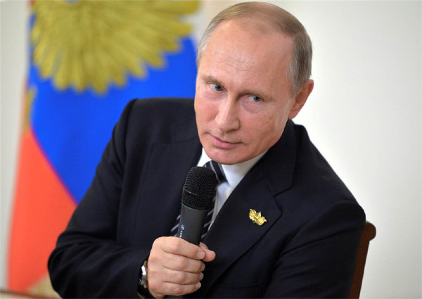 Putin tuyên bố cứng rắn về bầu cử Mỹ