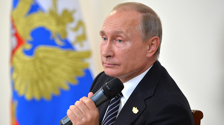 Putin vừa nói xấu tình báo Mỹ xong thì mất điện