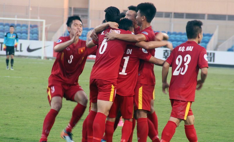 Hòa U19 UAE, U19 Việt Nam rộng cửa vào tứ kết