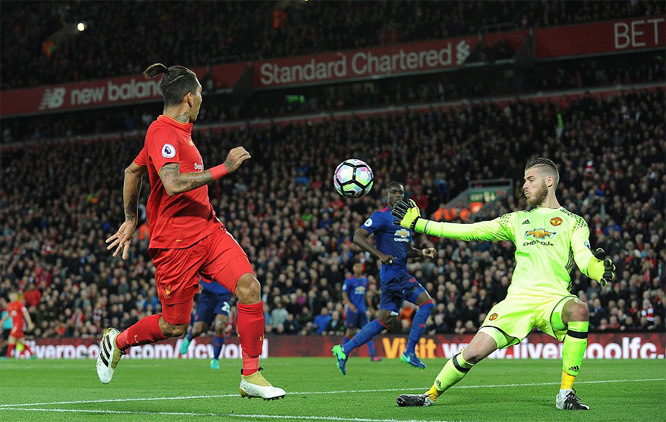 De Gea xuất thần, MU thoát thua ở Anfield