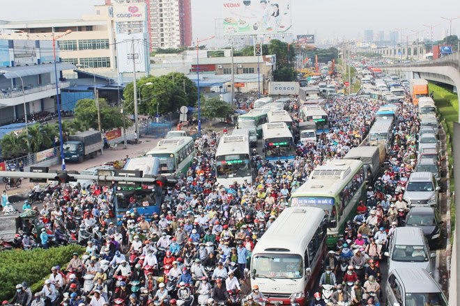 Hà Nội lỗi hẹn tiến độ 8 dự án giao thông cấp bách