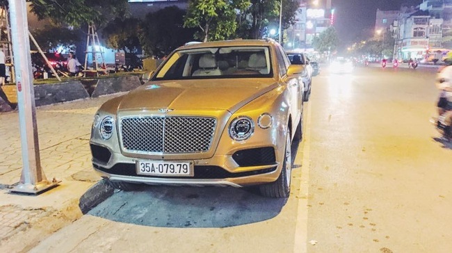 'Tóm gọn' Bentley Bentayga biển 'khủng' của đại gia Ninh Bình