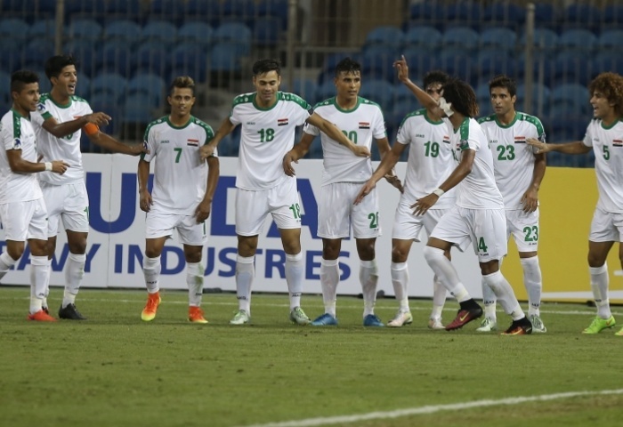 HLV U19 Việt Nam nghi U19 Iraq... gian tuổi
