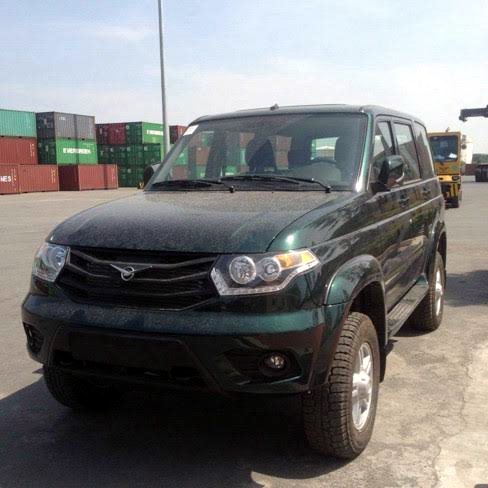 U-oát Nga trở lại đắt như pick up Thái: Ai bỏ tiền mua?