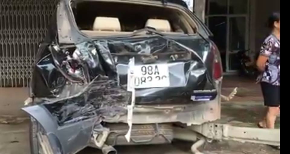 Bắc Giang: Bé 13 tuổi lái xe, gây tai nạn liên hoàn
