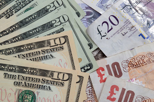 Tỷ giá ngoại tệ ngày 21/10: Euro xuống đáy, USD lại lên đỉnh