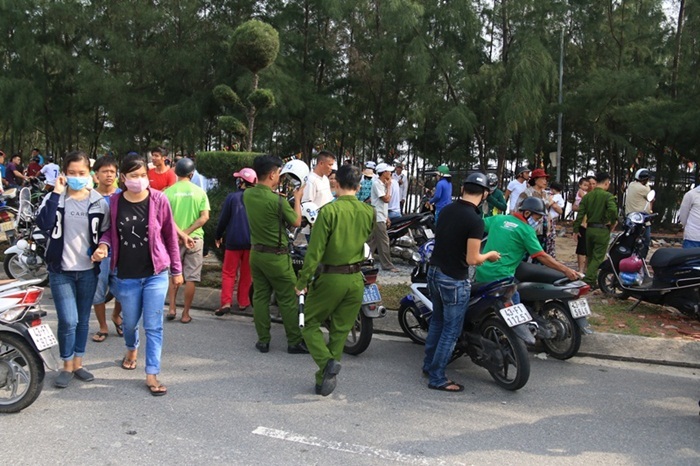 Thanh niên chết trong tư thế treo cổ ở bãi biển Đà Nẵng