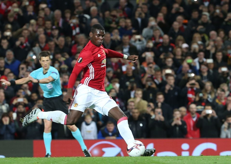 Thực hư chuyện Pogba tranh đá 11m với Rooney