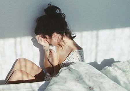 Điều bạn không nên làm sau khi chia tay