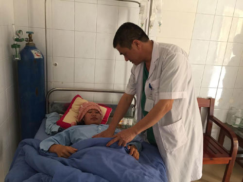 'Cuộc chiến' giành lại sự sống cho sản phụ bị ngừng thở, ngừng tim