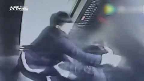 Bị đánh tơi tả vì yêu cầu người khác ngừng hút thuốc