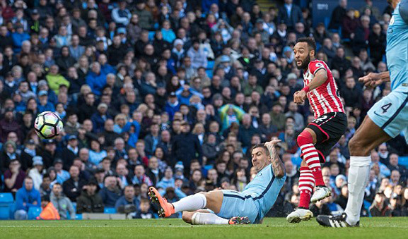 Pep hết phép, Man City 5 trận liền không thắng