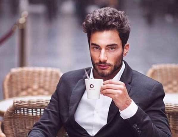 Kết bạn trai tây, quý bà Sài Gòn bị lừa tiền tỷ