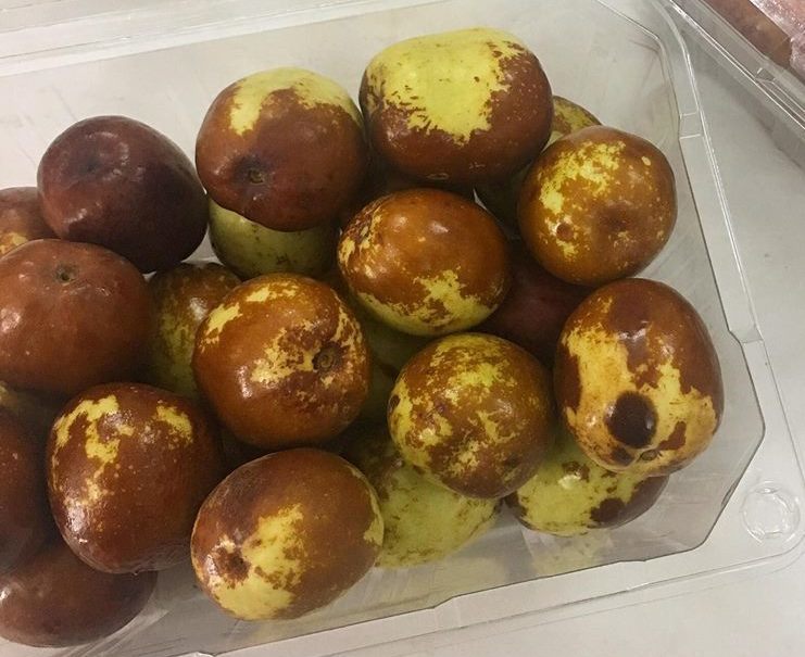 Táo tàu Hàn Quốc xách tay, đắt đỏ vẫn cháy hàng