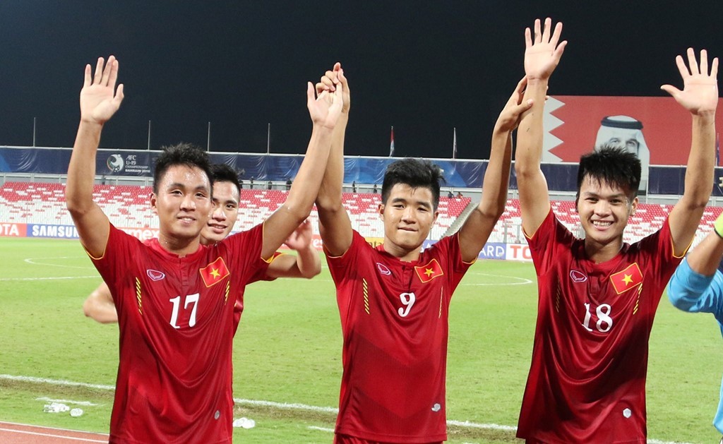 HLV Hoàng Anh Tuấn: “Ai nghĩ U19 Việt Nam đánh bại Nhật Bản, giơ tay!”