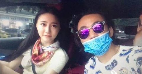 Showbiz ồn ào chuyện 'ông ăn chả, bà ăn nem'