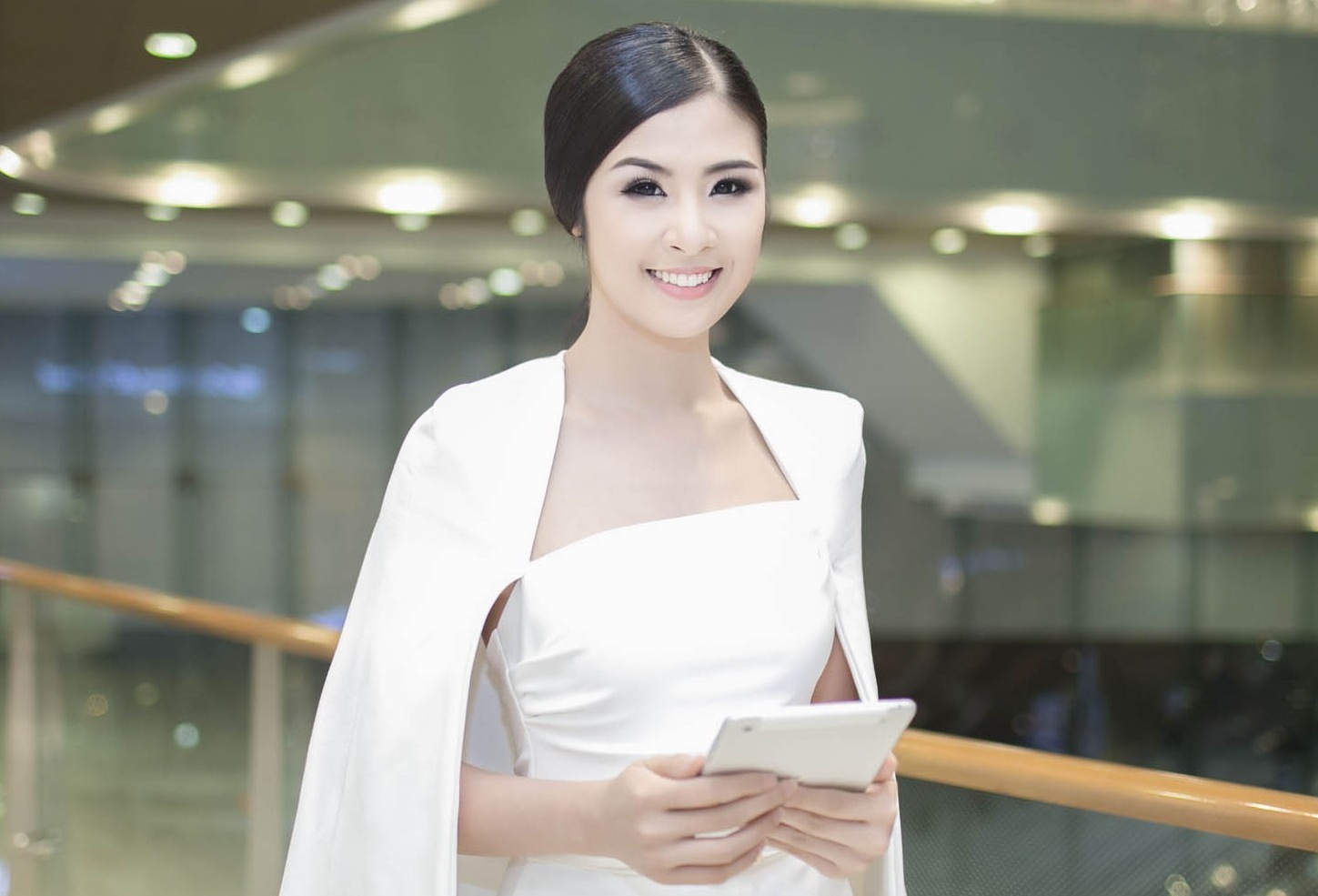 Những góc khuất sau ánh hào quang của Hoa hậu Ngọc Hân