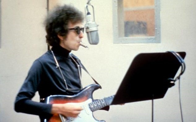 Bob Dylan: ‘Giải Nobel làm tôi câm nín’