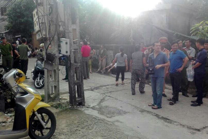 Đưa thi thể về, gia đình hoảng hốt thấy mìn cài sẵn trong nhà