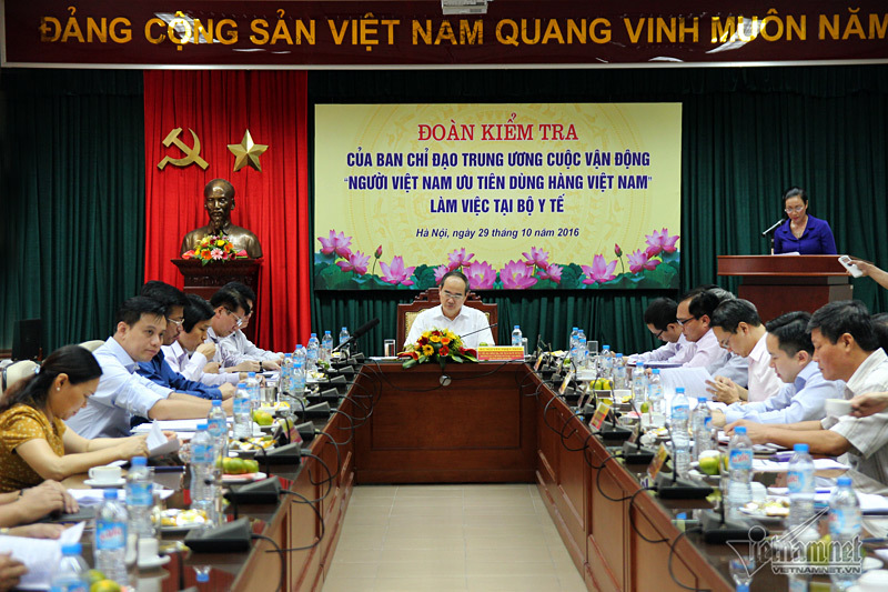 Dùng thuốc nội hay không là do bác sĩ