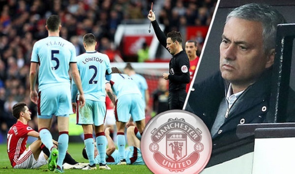 MU 7 trận 6 điểm: Mối hoạ Mourinho, phiên bản lỗi Ibrahimovic