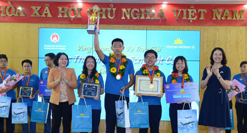 Vietnam Airlines đồng hành cùng ‘Non sông cất cánh’