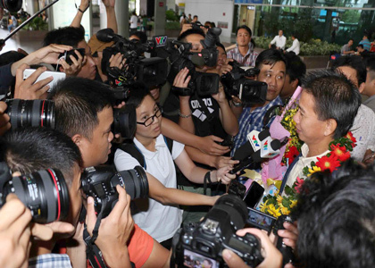 HLV Hoàng Anh Tuấn: