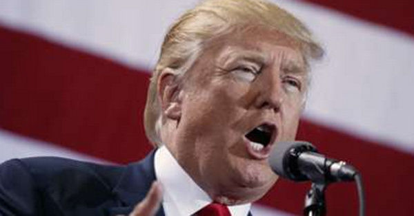 Trump rối rít cảm ơn trợ tá của Hillary
