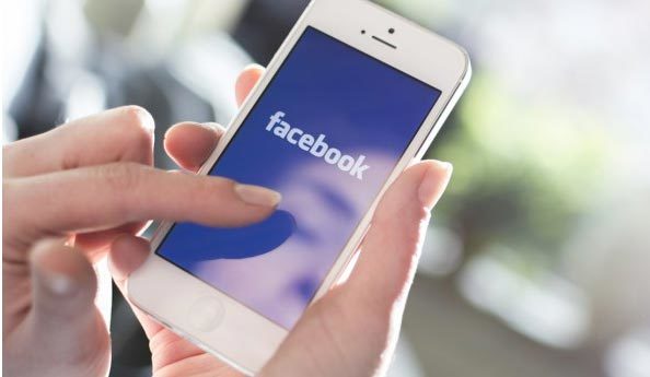 Facebook lần đầu cán mốc 1 tỉ người dùng hàng ngày trên di động