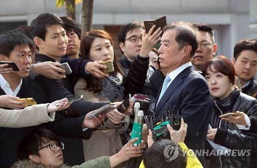 Bê bối chính trị Hàn Quốc ngày càng trầm trọng