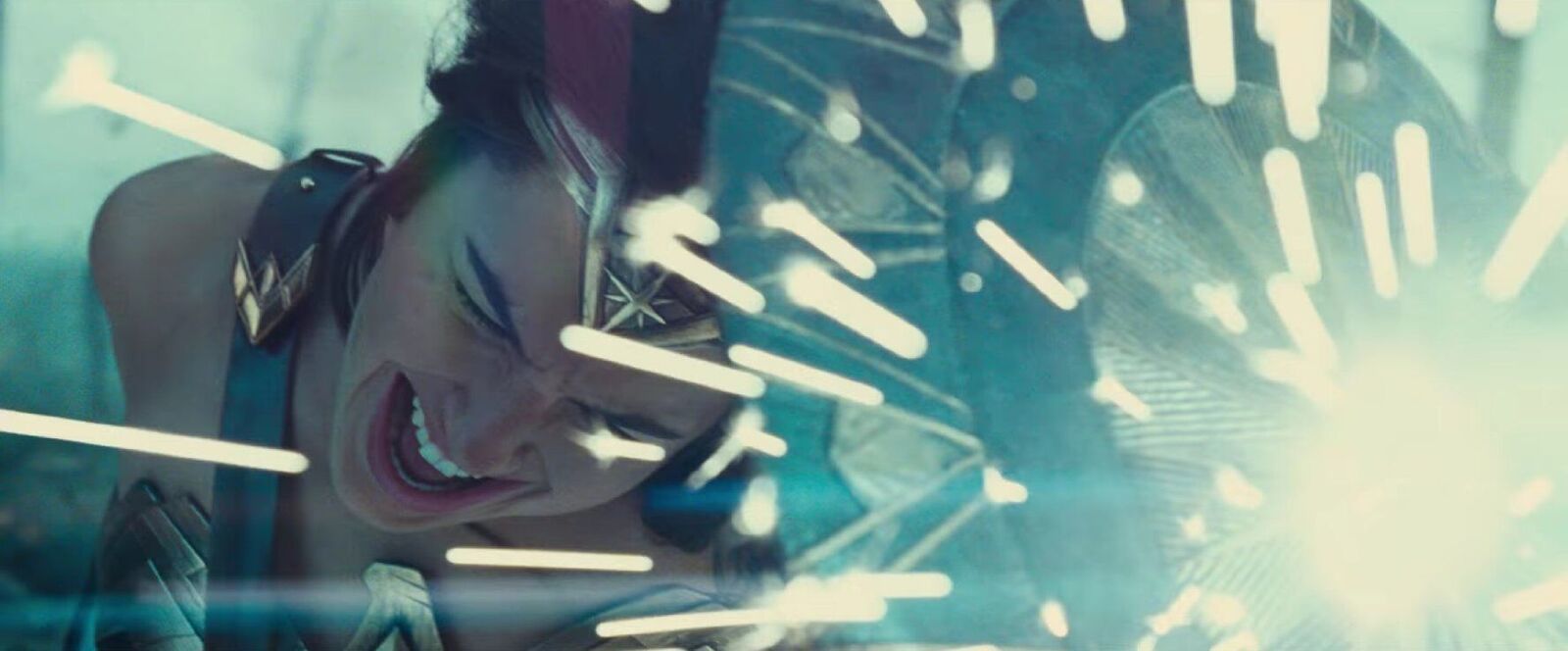 Hoa hậu Israel cực ngầu trong trailer 'Wonder Woman'