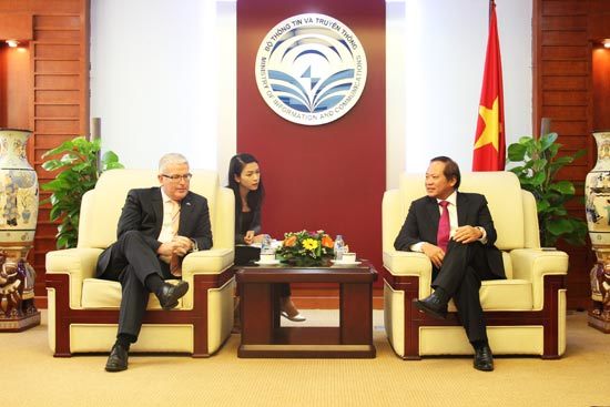 Bộ trưởng Trương Minh Tuấn tiếp Đại sứ Australia tại Việt Nam