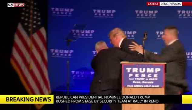 Bị đe dọa, Trump được sơ tán khẩn cấp khỏi sân khấu