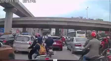 Các chị em hãy cẩn trọng khi chở trẻ nhỏ