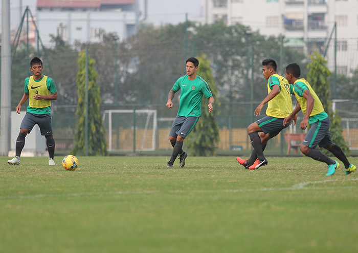 Cận cảnh buổi tập của “Messi, Beckham Indonesia” tại Hà Nội