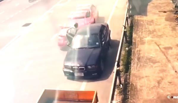 Tai nạn thảm khốc khi dừng đỗ xe trên cao tốc